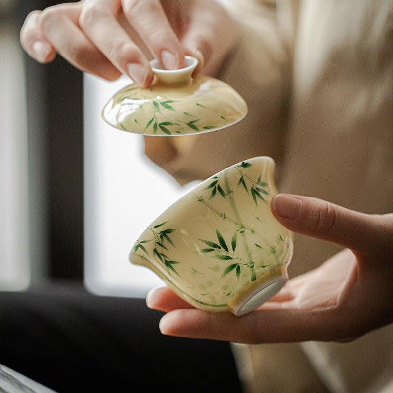 Pastel hand-painted Xiangfei bamboo cover bowl